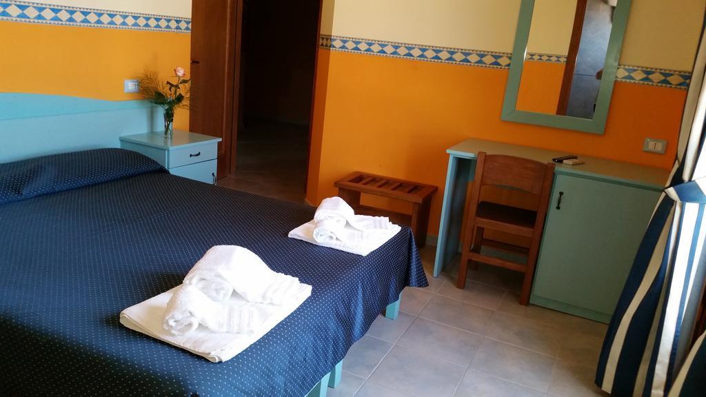 SantʼAnna Arresi Hotel Costa Antiga المظهر الخارجي الصورة