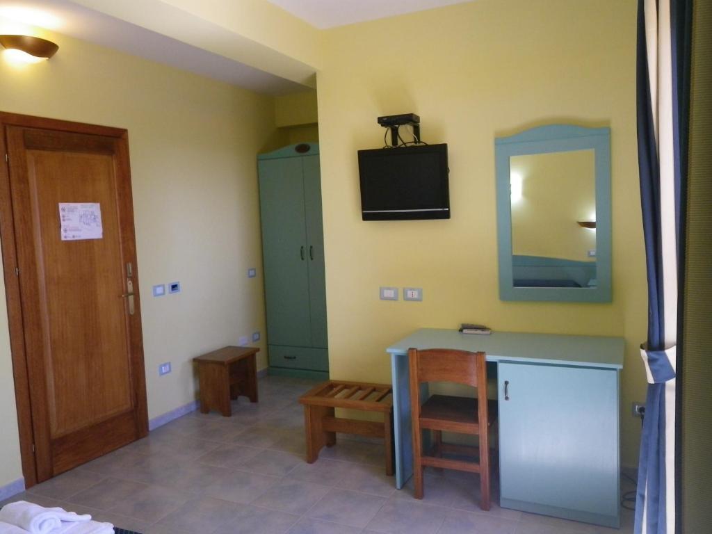 SantʼAnna Arresi Hotel Costa Antiga الغرفة الصورة